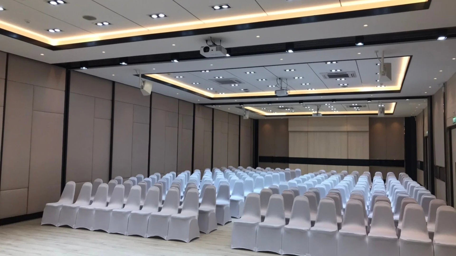 Meeting & seminar room