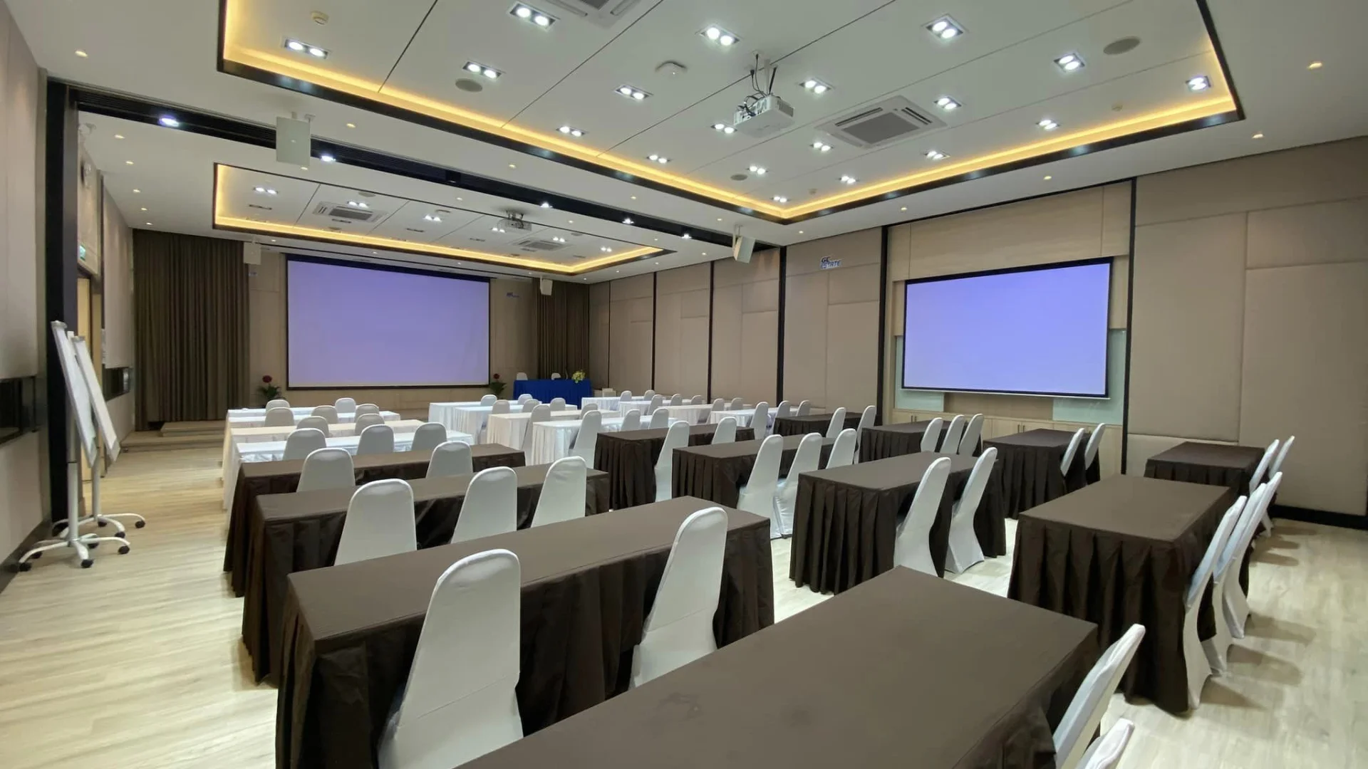 Meeting & seminar room