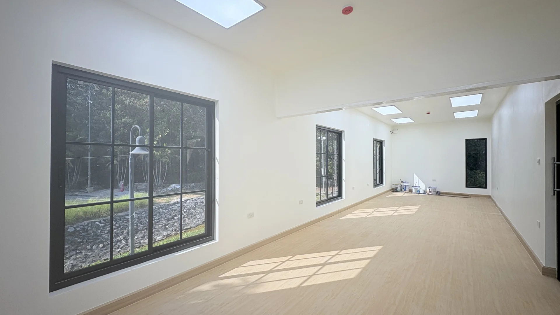 Non-Furnished Office